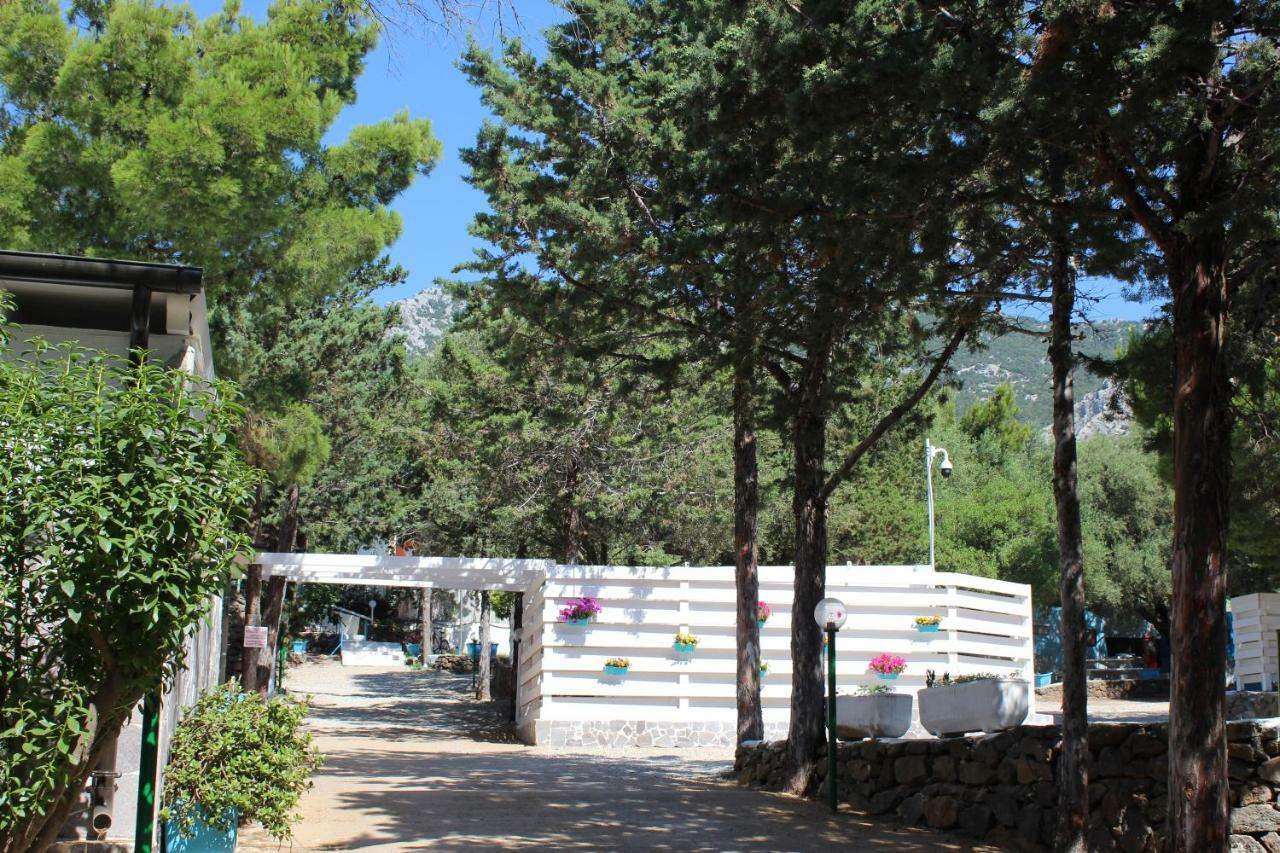 Camping Car Palmasera Cala Gonone Ngoại thất bức ảnh